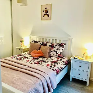 Apartament Blisko Centrum Warszawy Варшава